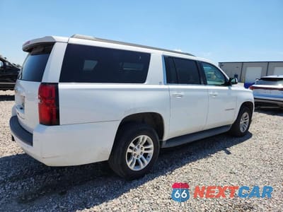 Trzecie zdjęcie samochodu z tyłu: 2015 CHEVROLET SUBURBAN C1500 LT VIN:1GNSCJKC8FR542679 - miniatura