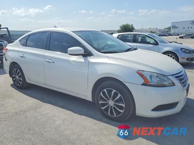 Czwarte zdjęcie samochodu z boku: 2014 NISSAN SENTRA SV VIN:3N1AB7APXEL638790 - miniatura