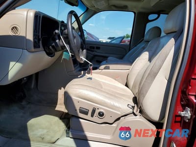 Zdjęcie 7 z 14 samochodu: 2004 CHEVROLET TAHOE C1500 VIN:1GNEC13Z44J179096 - miniatura