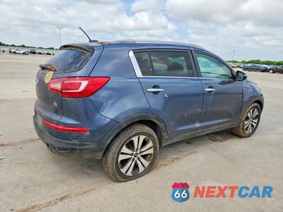 Trzecie zdjęcie samochodu z tyłu: 2012 KIA SPORTAGE EX VIN:KNDPC3A21C7343886 - miniatura