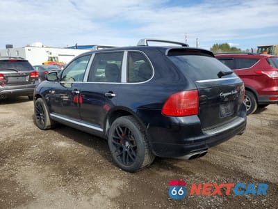 Drugie zdjęcie samochodu z przodu: 2004 PORSCHE CAYENNE VIN:WP1AC29P84LA92954 - miniatura