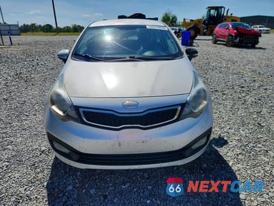 Piąte zdjęcie samochodu w środku: 2013 KIA RIO EX VIN:KNADN4A39D6233717 - miniatura