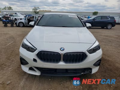 Piąte zdjęcie samochodu w środku: 2021 BMW 228XI VIN:WBA73AK00M7G59346 - miniatura
