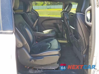 Zdjęcie 11 z 13 samochodu: 2019 CHRYSLER PACIFICA HYBRID LIMITED VIN:2C4RC1N71KR657747 - miniatura