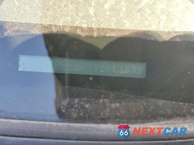 Zdjęcie 12 z 12 samochodu: 2005 TOYOTA COROLLA LE VIN:1NXBR32E35Z413552 - miniatura