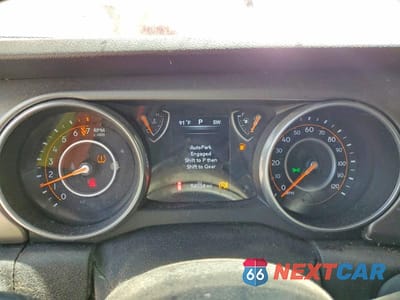 Zdjęcie 9 z 13 samochodu: 2018 JEEP WRANGLER UNLIMITED SPORT VIN:1C4HJXDG8JW158987 - miniatura