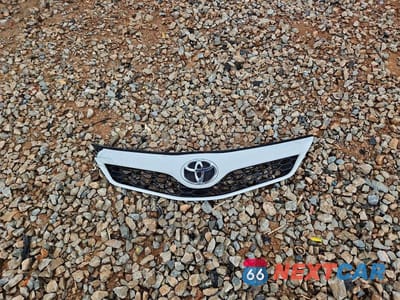Zdjęcie 12 z 13 samochodu: 2014 TOYOTA CAMRY SE SPORT VIN:4T1BF1FK4EU726624 - miniatura