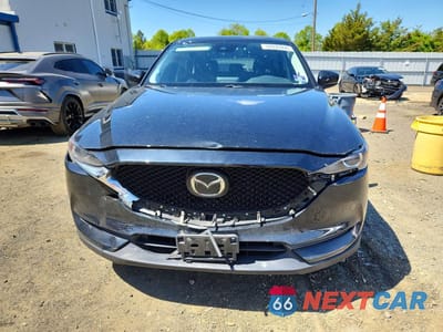Piąte zdjęcie samochodu w środku: 2020 MAZDA CX-5 TOURING VIN:JM3KFBCM1L0731310 - miniatura