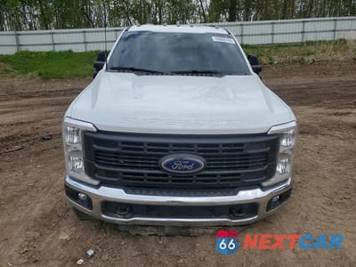 Piąte zdjęcie samochodu w środku: 2025 FORD F350 SUPER DUTY VIN:1FTRF3BT5SEE13004 - miniatura