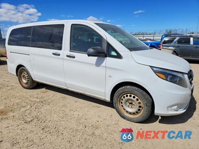 Czwarte zdjęcie samochodu z boku: 2016 MERCEDES-BENZ METRIS VIN:WD4BG2EE3G3172137 - miniatura