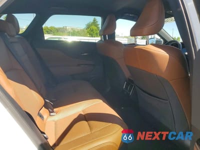 Zdjęcie 10 z 13 samochodu: 2025 TOYOTA CROWN SIGNIA XLE VIN:JTDACAAJ5S3021159 - miniatura