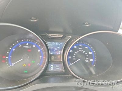 Zdjęcie 9 z 12 samochodu: 2013 HYUNDAI VELOSTER TURBO VIN:KMHTC6AEXDU110758 - miniatura
