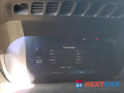 Zdjęcie 9 z 13 samochodu: 2025 VOLVO XC90 PLUS VIN:YV4062JB4S1390993 - miniatura