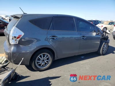 Trzecie zdjęcie samochodu z tyłu: 2013 TOYOTA PRIUS V THREE VIN:JTDZN3EU8D3266652 - miniatura