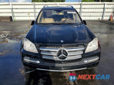 Piąte zdjęcie samochodu w środku: 2011 MERCEDES-BENZ GL 550 4MATIC VIN:4JGBF8GEXBA739411 - miniatura