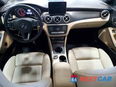 Zdjęcie 8 z 12 samochodu: 2019 MERCEDES-BENZ CLA 250 4MATIC VIN:WDDSJ4GB3KN754168 - miniatura