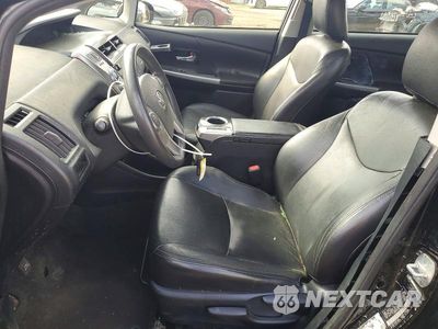 Zdjęcie 7 z 12 samochodu: 2017 TOYOTA PRIUS V TWO VIN:JTDZN3EU5HJ059914 - miniatura