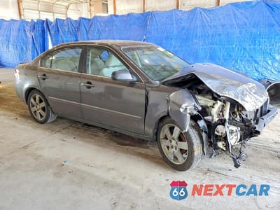 Czwarte zdjęcie samochodu z boku: 2008 KIA OPTIMA LX VIN:KNAGE124585256376 - miniatura