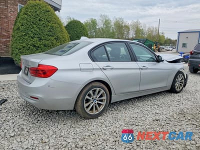 Trzecie zdjęcie samochodu z tyłu: 2016 BMW 320 XI VIN:WBA8E5G59GNU20482 - miniatura