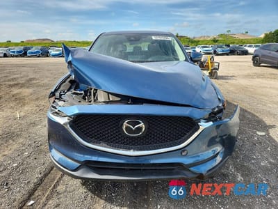 Piąte zdjęcie samochodu w środku: 2021 MAZDA CX-5 SPORT VIN:JM3KFABM9M1305033 - miniatura