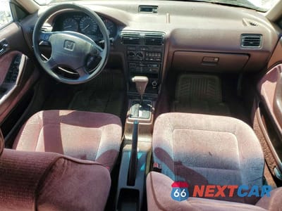 Zdjęcie 8 z 12 samochodu: 1991 HONDA ACCORD LX VIN:1HGCB9858MA019487 - miniatura