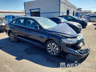 Czwarte zdjęcie samochodu z boku: 2024 VOLKSWAGEN JETTA S VIN:3VW5M7BU8RM026243 - miniatura