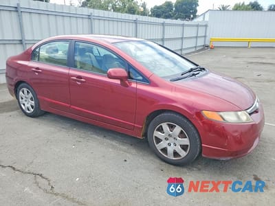 Czwarte zdjęcie samochodu z boku: 2008 HONDA CIVIC LX VIN:1HGFA16548L046992 - miniatura