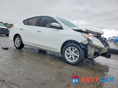 Czwarte zdjęcie samochodu z boku: 2019 NISSAN VERSA SV VIN:3N1CN7AP3KL844626 - miniatura