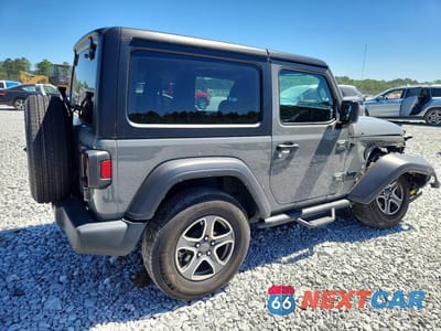 Trzecie zdjęcie samochodu z tyłu: 2023 JEEP WRANGLER SPORT VIN:1C4HJXAG8PW680693 - miniatura