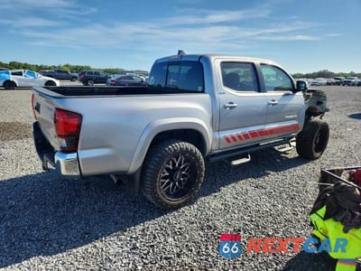 Trzecie zdjęcie samochodu z tyłu: 2022 TOYOTA TACOMA SR5 V6 VIN:3TMCZ5AN2NM466463 - miniatura