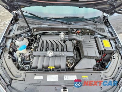 Zdjęcie 11 z 12 samochodu: 2018 VOLKSWAGEN PASSAT GT VIN:1VWJM7A30JC038741 - miniatura