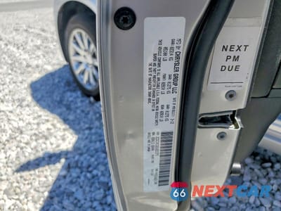 Zdjęcie 13 z 13 samochodu: 2012 CHRYSLER 300 LIMITED VIN:2C3CCACG9CH231373 - miniatura