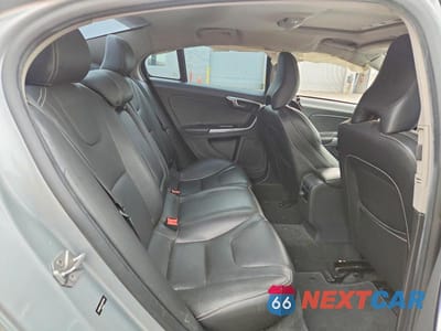 Zdjęcie 10 z 12 samochodu: 2017 VOLVO S60 VIN:YV126MFLXH2437496 - miniatura