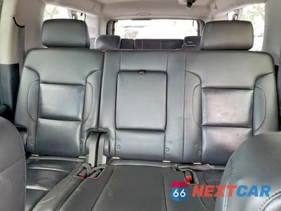 Zdjęcie 10 z 13 samochodu: 2018 CHEVROLET SUBURBAN C1500 LT VIN:1GNSCHKC8JR233912 - miniatura