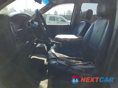 Zdjęcie 7 z 12 samochodu: 2002 DODGE RAM 1500 VIN:3D7HA18N02G195317 - miniatura