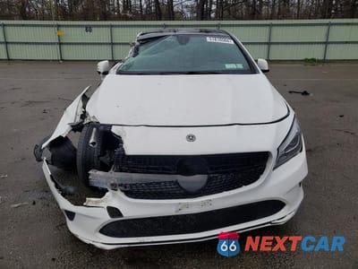 Piąte zdjęcie samochodu w środku: 2019 MERCEDES-BENZ CLA 250 VIN:WDDSJ4EB8KN744819 - miniatura
