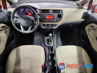 Zdjęcie 8 z 12 samochodu: 2013 KIA RIO LX VIN:KNADM4A39D6153305 - miniatura