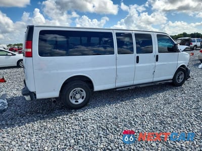 Trzecie zdjęcie samochodu z tyłu: 2015 CHEVROLET EXPRESS G3500 LT VIN:1GAZG1FGXF1123958 - miniatura