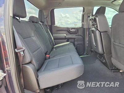 Zdjęcie 10 z 12 samochodu: 2022 CHEVROLET SILVERADO K1500 CUSTOM VIN:3GCPDBEK7NG628357 - miniatura