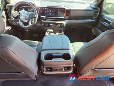 Zdjęcie 8 z 12 samochodu: 2024 GMC SIERRA K1500 ELEVATION VIN:1GTUUCED0RZ129917 - miniatura