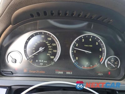 Zdjęcie 9 z 12 samochodu: 2013 BMW 750 XI VIN:WBAYB6C59DD224032 - miniatura