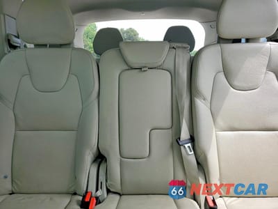 Zdjęcie 10 z 14 samochodu: 2022 VOLVO XC90 T6 MOMENTUM VIN:YV4A22PK9N1830640 - miniatura