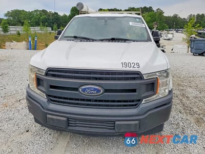Piąte zdjęcie samochodu w środku: 2019 FORD F150 VIN:1FTMF1C53KKD00412 - miniatura