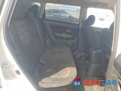Zdjęcie 10 z 12 samochodu: 2012 KIA SOUL + VIN:KNDJT2A6XC7466573 - miniatura