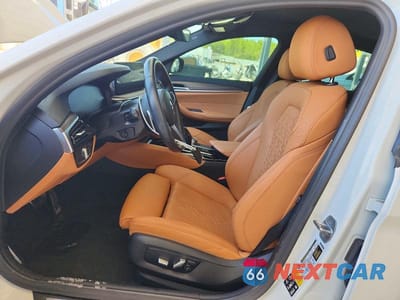 Zdjęcie 7 z 12 samochodu: 2022 BMW 530 XI VIN:WBA13BJ01NWX81232 - miniatura