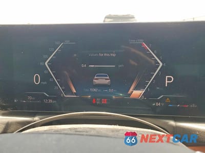 Zdjęcie 9 z 12 samochodu: 2023 BMW 330I VIN:3MW69FF00P8D49263 - miniatura