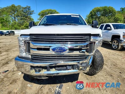 Piąte zdjęcie samochodu w środku: 2018 FORD F250 SUPER DUTY VIN:1FT7W2B6XJEC60033 - miniatura