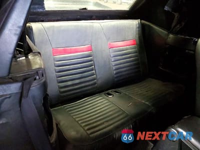Zdjęcie 10 z 12 samochodu: 1989 FORD MUSTANG GT VIN:1FABP45E6KF273823 - miniatura