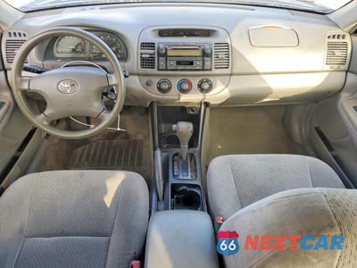 Zdjęcie 8 z 12 samochodu: 2003 TOYOTA CAMRY LE VIN:4T1BE32K33U697652 - miniatura
