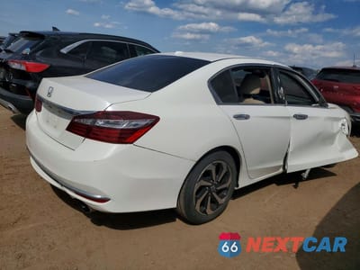 Trzecie zdjęcie samochodu z tyłu: 2016 HONDA ACCORD EXL VIN:1HGCR2F9XGA231787 - miniatura